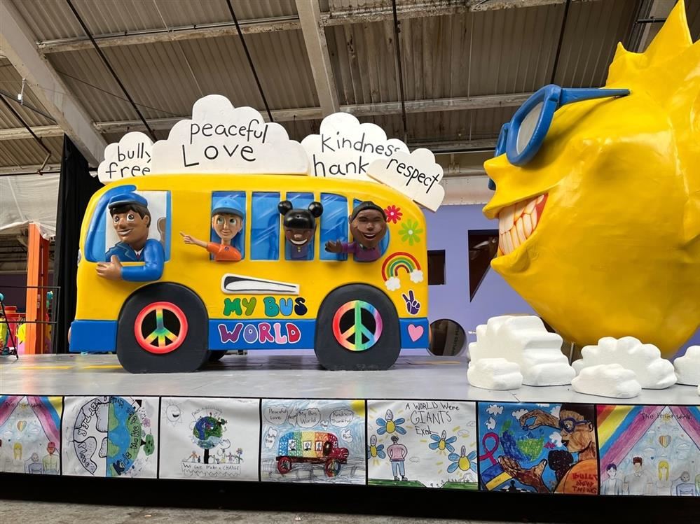 Emerson Student Winning Float Design